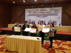 representatives after signing of MOU